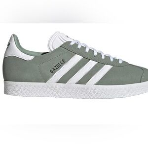 Adidas women gazelle sneakers size 8.5